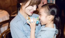 甜馨和李小璐最新爆料